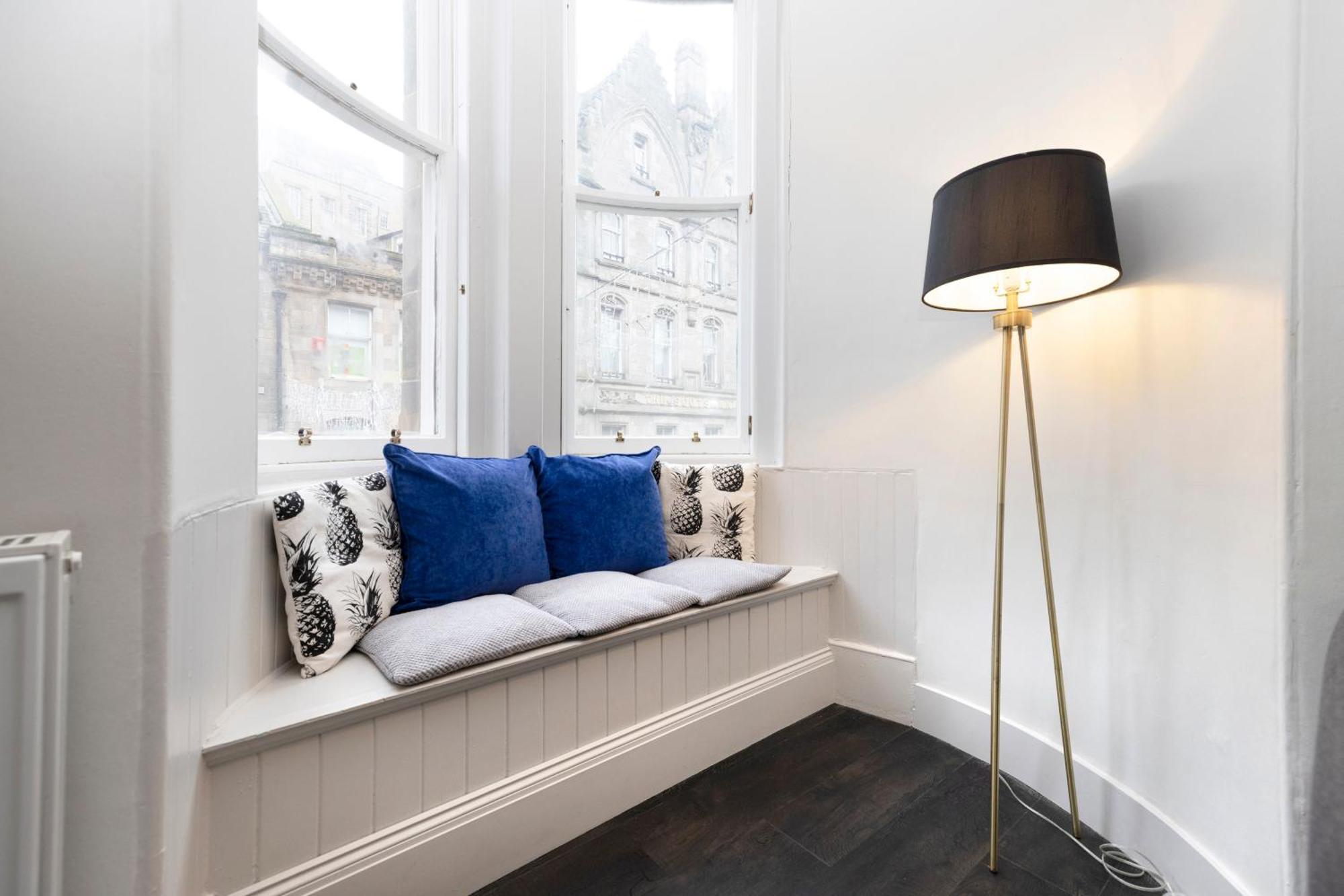 Joivy Sophisticated Apt Near Edinburgh Castle Extérieur photo