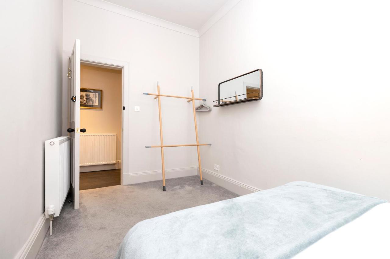 Joivy Sophisticated Apt Near Edinburgh Castle Extérieur photo